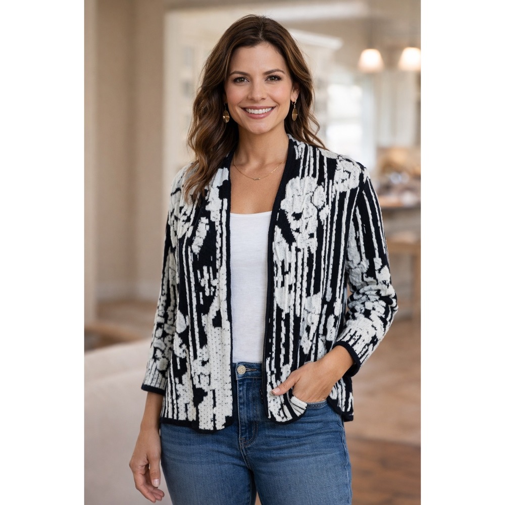 Chico's Black White Abstract Geometric Open Front Cardigan Sweater Small (F220)